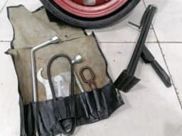 PORSCHE Porsche 911 Carrera 3.2 1984-1989 Spare Wheel 91136204100 Alloy Wheel - — thumbnail 3