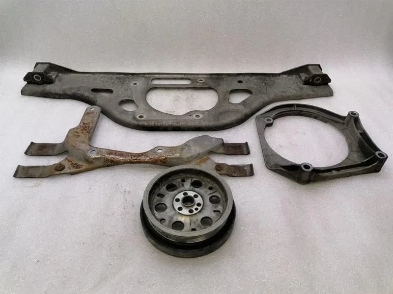 PORSCHE Porsche 911 997 engine mount 9A137501303 engine mount 99711302731-