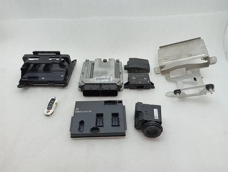 PORSCHE Porsche 911 991 GT3RS Mk1 Engine ECU 99161860300 Engine Control Unit 4.0 13-16-
