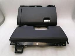 PORSCHE Porsche Cayenne 958 92A Glovebox 7P5857095B Glove Box 7P5858903B Faulty- — thumbnail 3