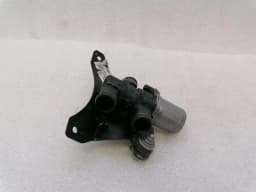 PORSCHE Porsche Panamera 971 heater valve 971907624A heater valve faulty- — thumbnail 2