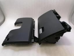 PORSCHE Porsche Cayenne 958 92A Glovebox 7P5857095B Glove Box 7P5858903B Faulty- — thumbnail 2