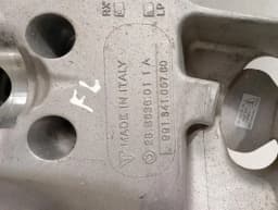 PORSCHE Porsche 911 991 GT3RS Mk1 Left Front Hub 99134165780 Wheel Bearing Housing Front Li- — thumbnail 9
