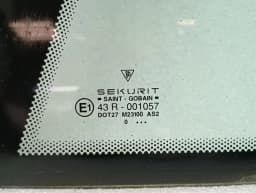 PORSCHE Porsche 911 996 Left Rear 1/4 Glass 99654311103 Door Window 1/4 Rear LH- — thumbnail 5