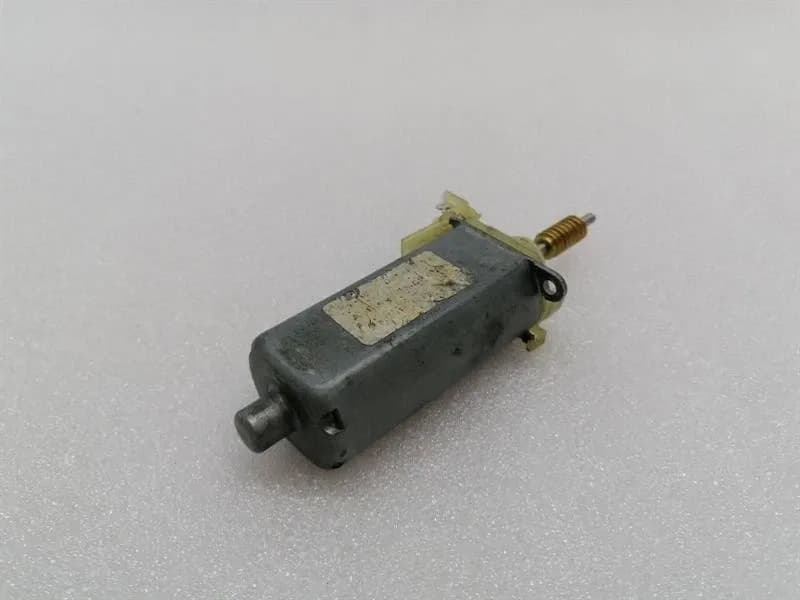PORSCHE Porsche 911 997 Convertible Lift Motor 0390203242 Actuator Top Motor -