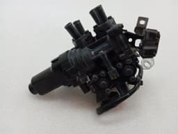 BENTLEY BENTLEY CONTINENTAL GT V8S HEATER VALVE 3D2959617C RIGHT HAND DRIVE RHD- — thumbnail 4