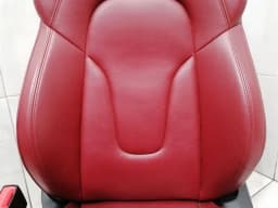 AUDI AUDI R8 TYPE 42 V10 5.2 SPYDER SEAT R8 RED LEATHER SEAT INTERIOR- — thumbnail 8