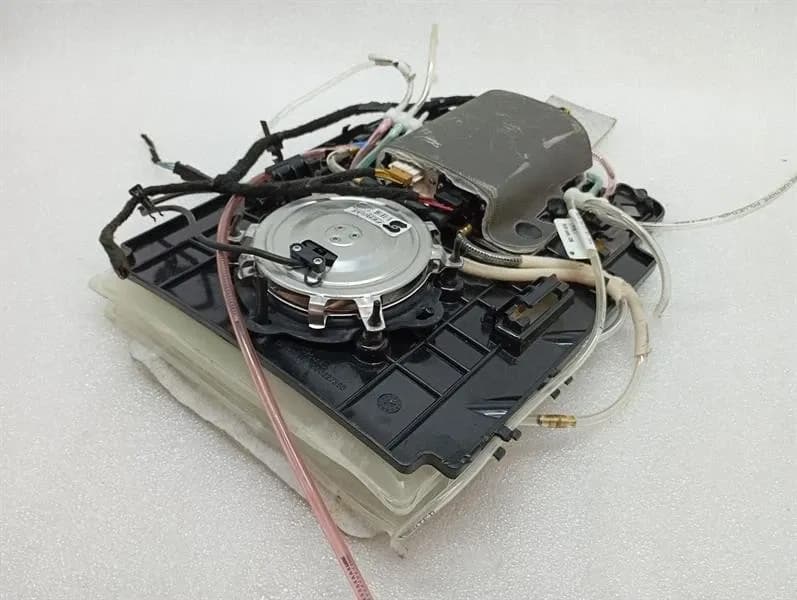 BENTLEY BENTLEY CONTINENTAL GT V8S Right seat lumbar massage assembly 3W3882856N