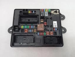 CHEVROLET Chevrolet Corvette C7 Fuse Box 23263496 Fuse Box JUNCTION- — thumbnail 3