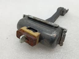 CHEVROLET CHEVROLET CORVETTE C7 84034327 LINK DOOR BRAKE - — thumbnail 4