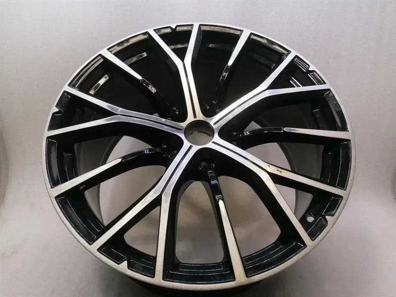 MASERATI 21 Maserati Granturismo Alloy Wheel 670266369 Alloy Wheel 10.5JX21 ET50-