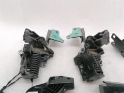 MERCEDES-BENZ Mercedes C Class W205 Boat Hinge Set A2057581100 Tailgate Hinge Set- — thumbnail 5