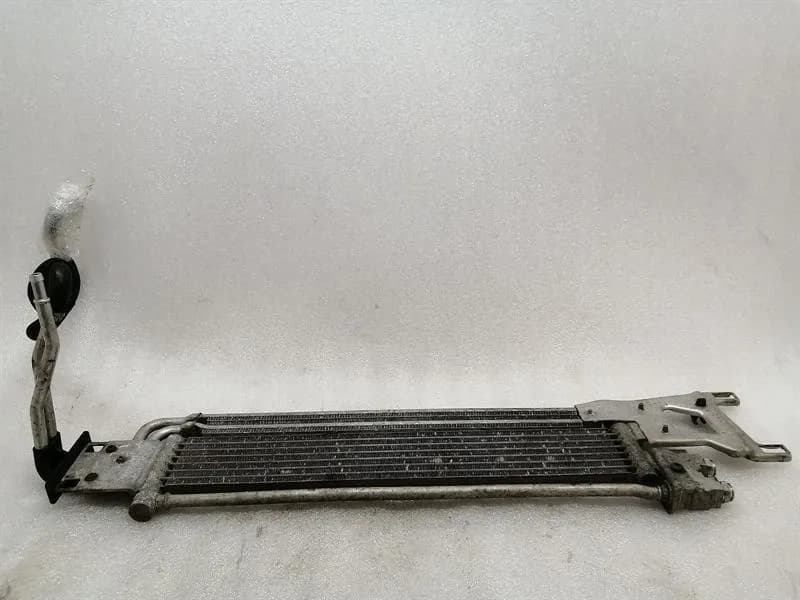 Mercedes C Class W204 Oil Cooler A2045001001 Oil Cooler Radiator Servo Oil Cooler -