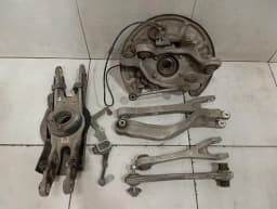MERCEDES-BENZ Mercedes W205 Coupe C63 AMG RLH Hub A2053501514 Wheel Bearing Housing Rear Left - — thumbnail 1