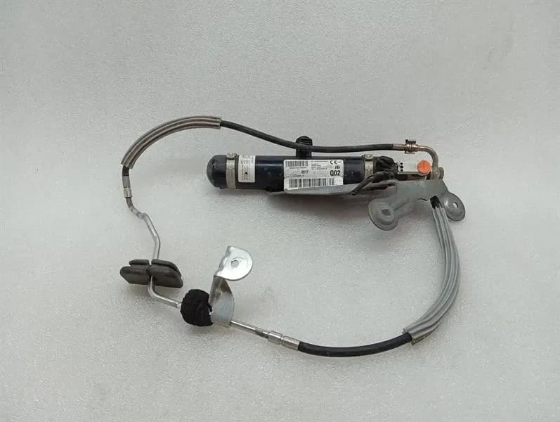 Mercedes C Class W205 Engine Bay Extinguisher A2058604700 Engine Fire Extinguisher-