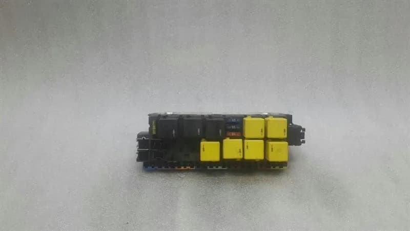 Mercedes SL R230 Fuse Box A2305450832 Fuse Box SL55 AMG-