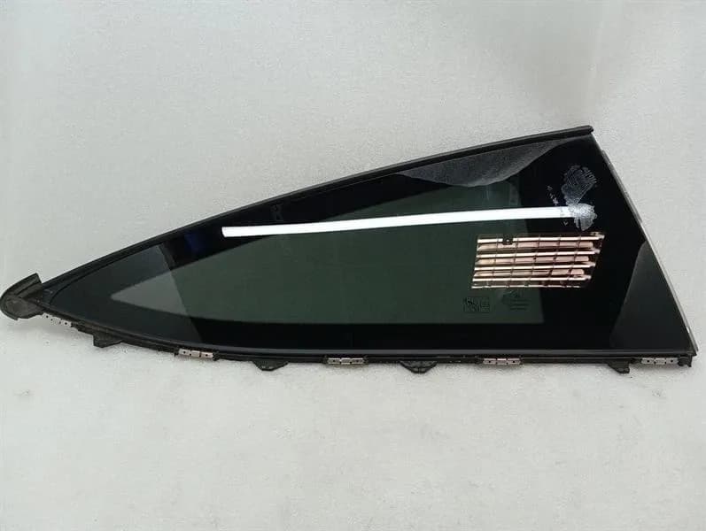 MERCEDES-BENZ Mercedes C Class W205 Cope Right Rear 1/4 Glass A2056702401 Door Glass 1/4 Rear-