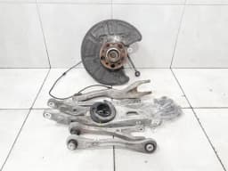 MERCEDES-BENZ Mercedes C63 AMG W205 Right Rear Hub A2053501614 Wheel Bearing Housing Rear Re SET- — thumbnail 2