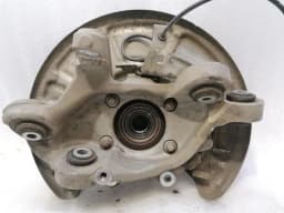 MERCEDES-BENZ Mercedes C63 AMG W205 Right Rear Hub Set A2053501614 Wheel Bearing Housing Rear Re- — thumbnail 4