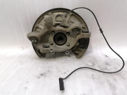 MERCEDES-BENZ Mercedes C63 AMG W205 Right Rear Hub Set A2053501614 Wheel Bearing Housing Rear Re- — thumbnail 3