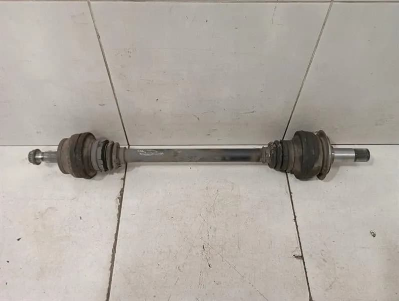 Mercedes C63 AMG W204 Drive Shaft Rear Re A2043501610 Rear Right Drive Shaft-