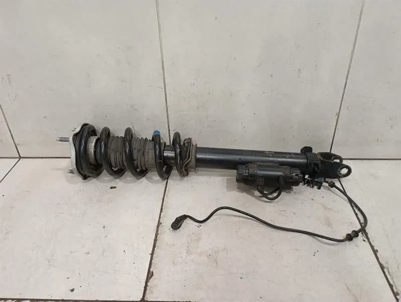 Mercedes C63 AMG W205 Absorber Front A2053233100 Shock Absorber Front Right EDC-