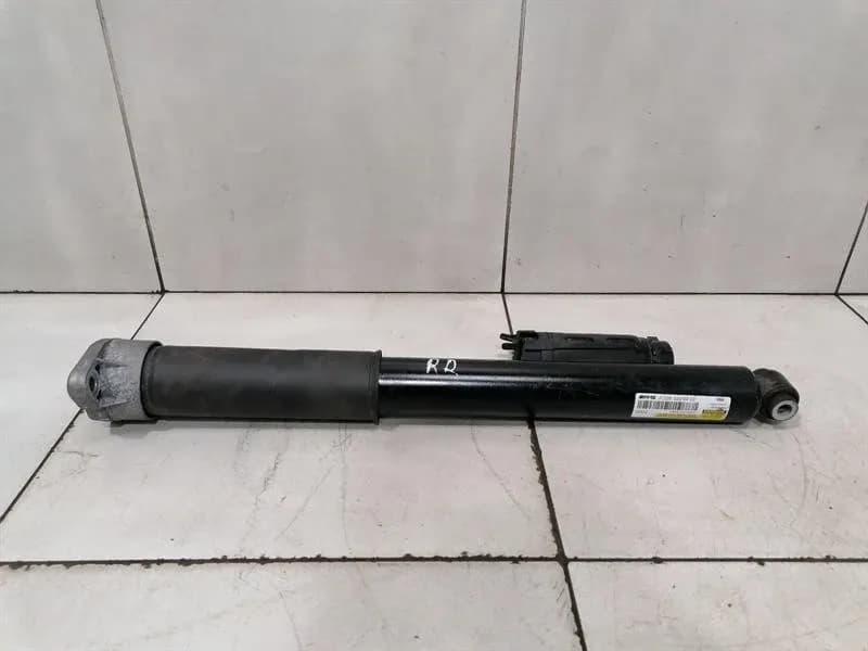 Mercedes C63 AMG W205 shock absorber rear A2053206402 shock absorber rear EDC-