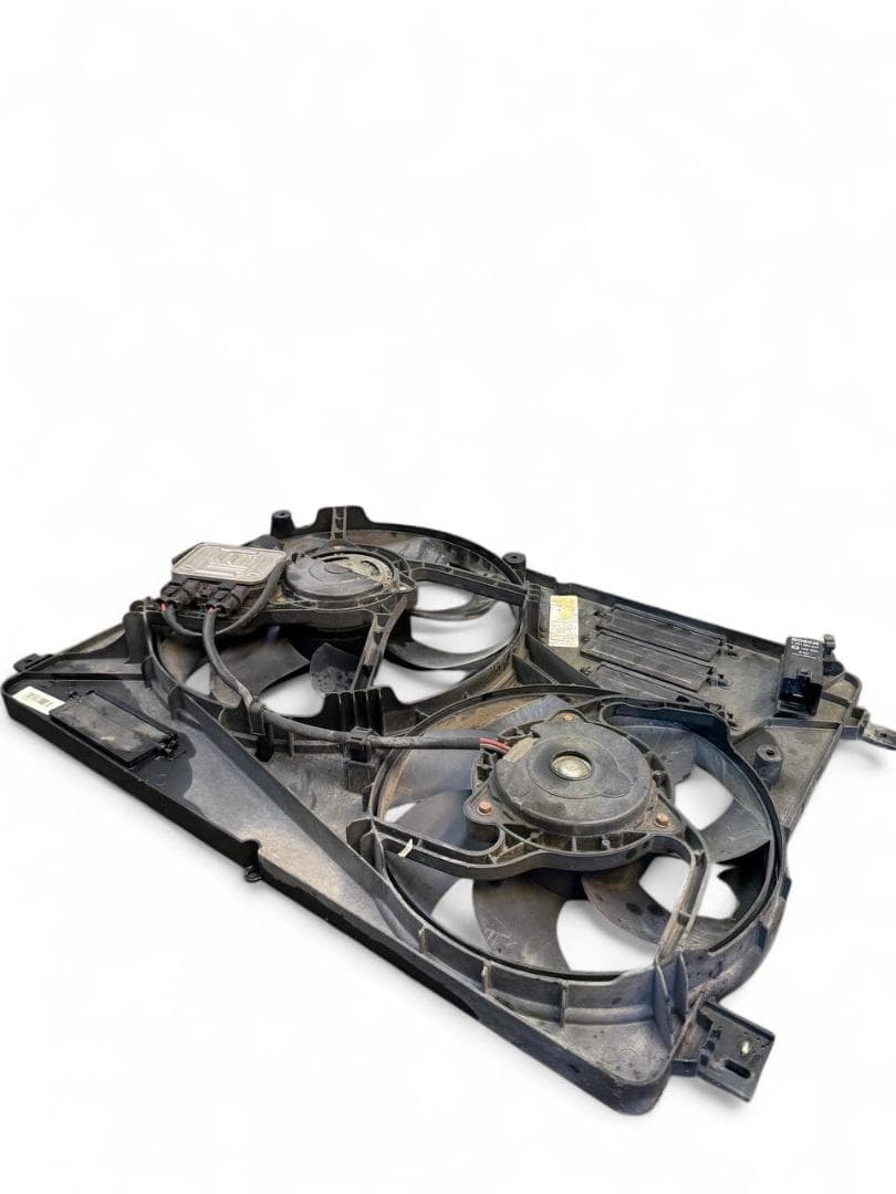 VOLVO 8240547 Radiator Fan Electric VOLVO XC60 I (2008-2017)