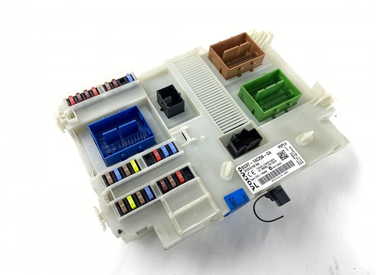 VOLVO 31412971 Fuse box VOLVO XC60 I (2008-2017)