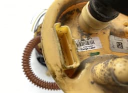 VOLVO 31372899 Fuel delivery pump VOLVO XC60 I (2008-2017) — thumbnail 3