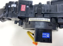TOYOTA 8430702120 Indicator/wiper/slip ring switch (stalk) TOYOTA AURIS (E18) 2012-2018 — thumbnail 4