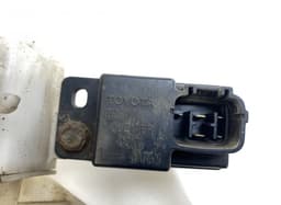 TOYOTA 8531560260 Window washer reservoir TOYOTA LAND CRUISER 90 (1995-2002) — thumbnail 3