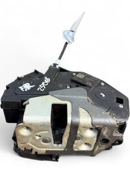 VOLVO 31301739 Door Lock Front Right VOLVO S60 II / V60 I (2010-2018) — thumbnail 3