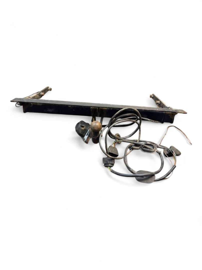 VW Towbar VW TRANSPORTER T5 / MULTIVAN (7H, 7E, 7J) (2003-2015)