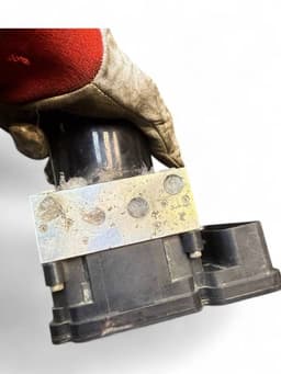 VOLVO 31317074 P31317074 ABS hydraulic unit / pump VOLVO V40 (2012-2019) — thumbnail 9