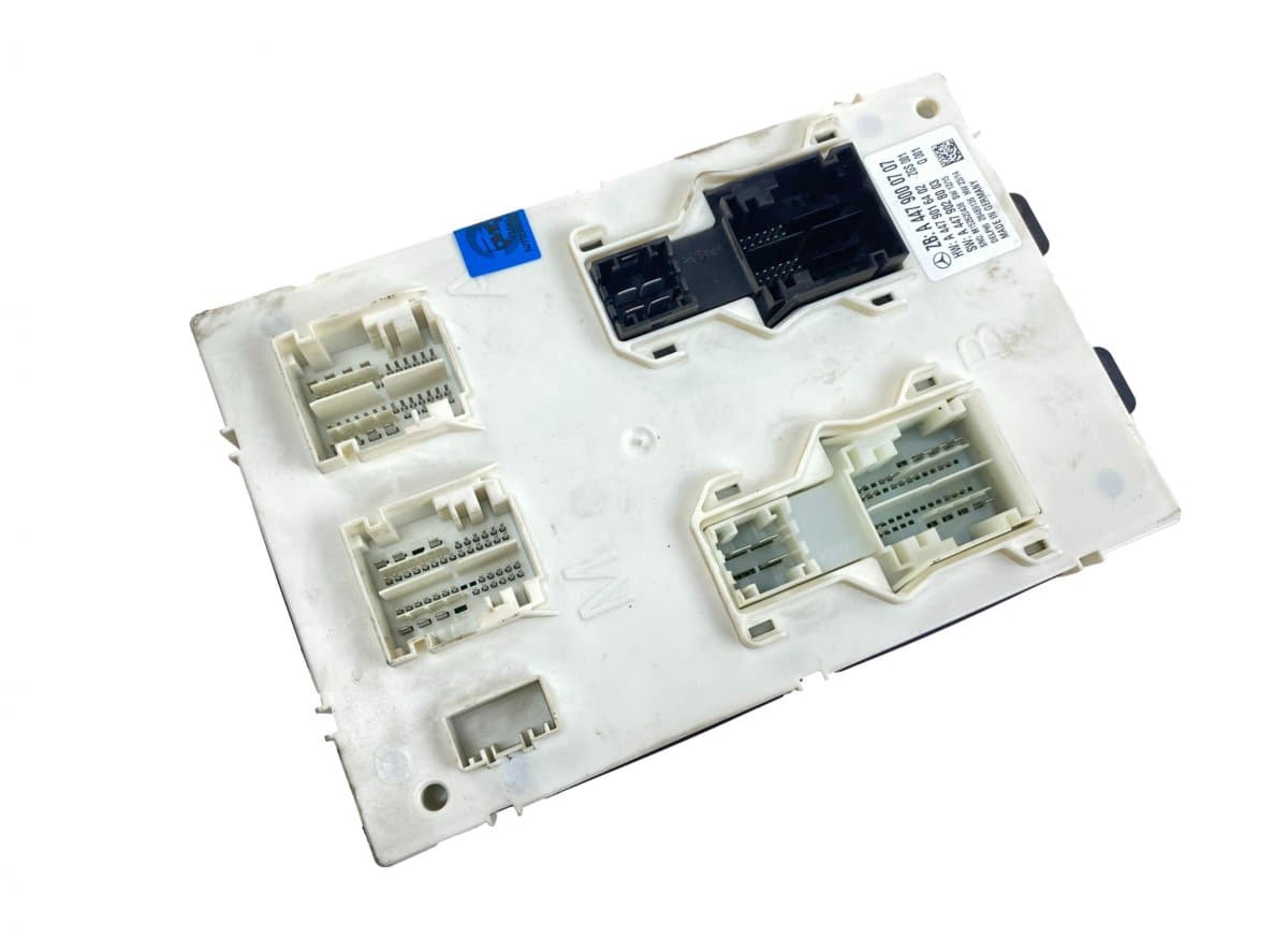 MERCEDES-BENZ 28509995 28507029 28610731 28489136 Fuse box MERCEDES-BENZ VITO / V-CLASS (W447) (2014-)