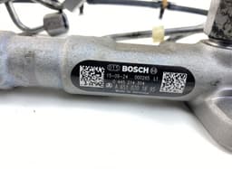 MERCEDES-BENZ 0445214314 Fuel Distributor / fuel rail MERCEDES-BENZ VITO / V-CLASS (W447) (2014-) — thumbnail 3