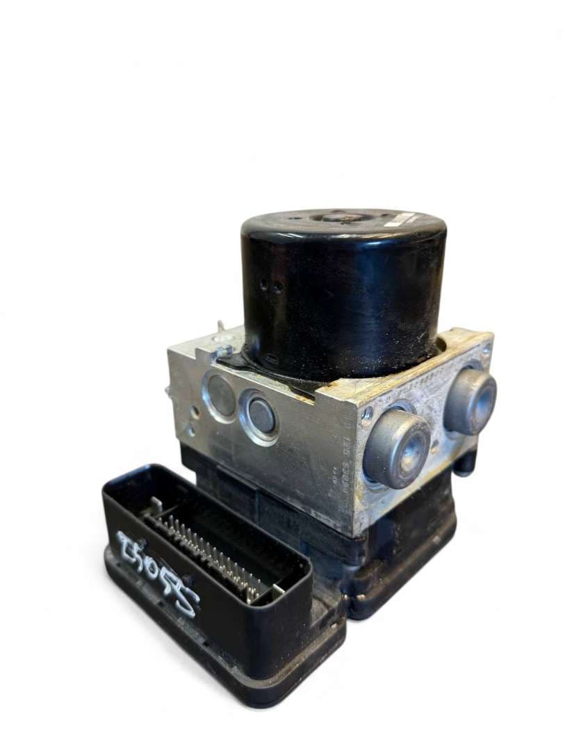 VOLVO 30681619 P30681619 8G9N2C405AC ABS hydraulic unit / pump VOLVO XC60 I (2008-2017)