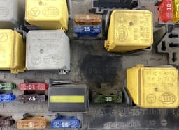 MERCEDES-BENZ A6395450401 Fuse box MERCEDES-BENZ VITO / VIANO (W639) (2003-2014) — thumbnail 4
