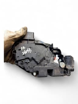 VOLVO 30799307 Door Lock Front Right VOLVO XC60 I (2008-2017) — thumbnail 6