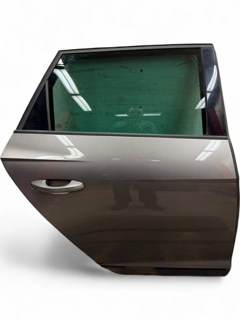 SEAT 5F9833056 Door Rear Right SEAT LEON (5F) (2012-2020)