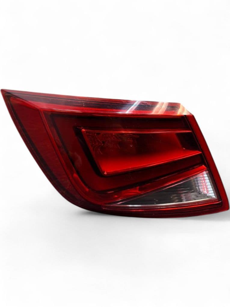 5F9945207A Tail light left SEAT LEON (5F) (2012-2020)