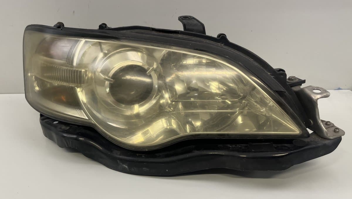HCHR174 Headlight right SUBARU LEGACY IV / Outback (2003-2009)