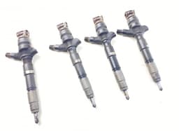 TOYOTA 2367030170 23670-30170 Fuel injector set TOYOTA HILUX VII (AN10, AN20, AN30) (2005-2015) — thumbnail 1