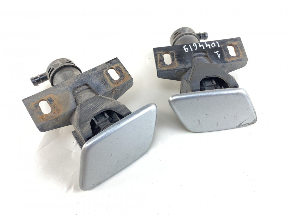 TOYOTA 8520860010 8520760010 Headlight washer nozzle set TOYOTA LAND CRUISER 120 (2002-2009)