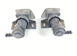TOYOTA 8520860010 8520760010 Headlight washer nozzle set TOYOTA LAND CRUISER 120 (2002-2009) — thumbnail 2