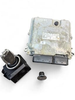 MERCEDES-BENZ A2129055400 2129055400 A6421508900 6421508900 0281016656 2215450714 Engine Control Unit / module (ECU) MERCEDES-BENZ E-CLASS (W212) (2009-2016) — thumbnail 4