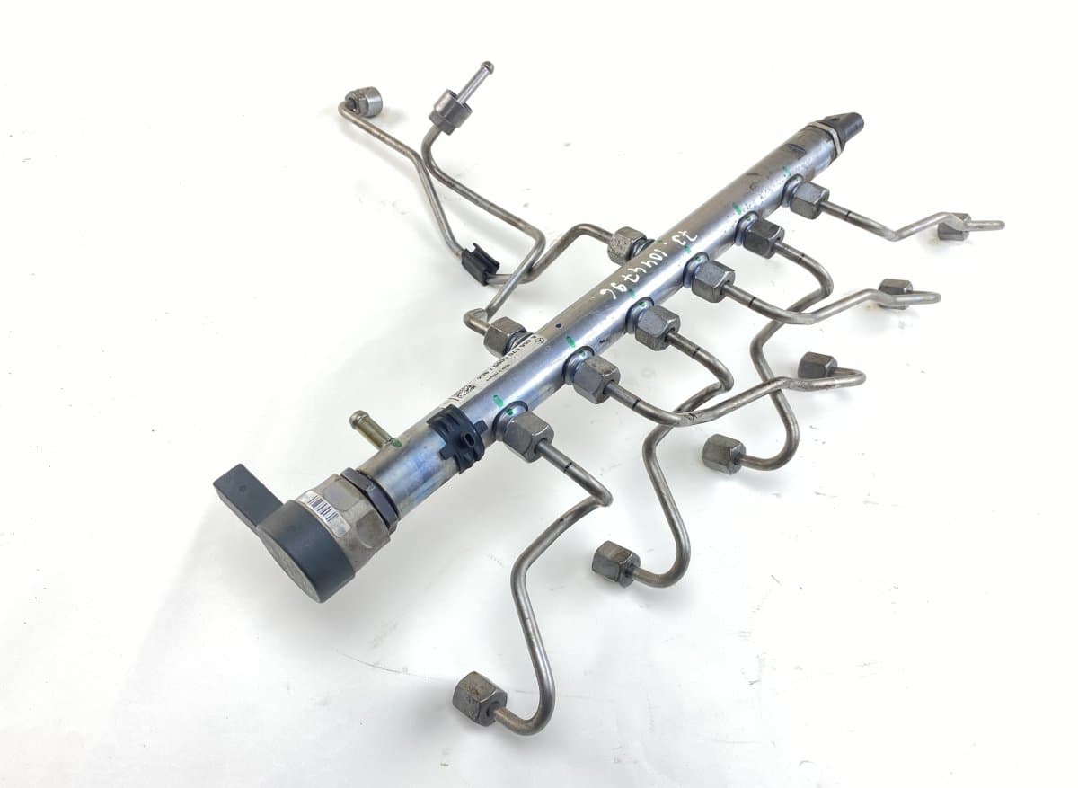 MERCEDES-BENZ A6560700095 Fuel Distributor / fuel rail MERCEDES-BENZ CLS (C257) (2017-2023)