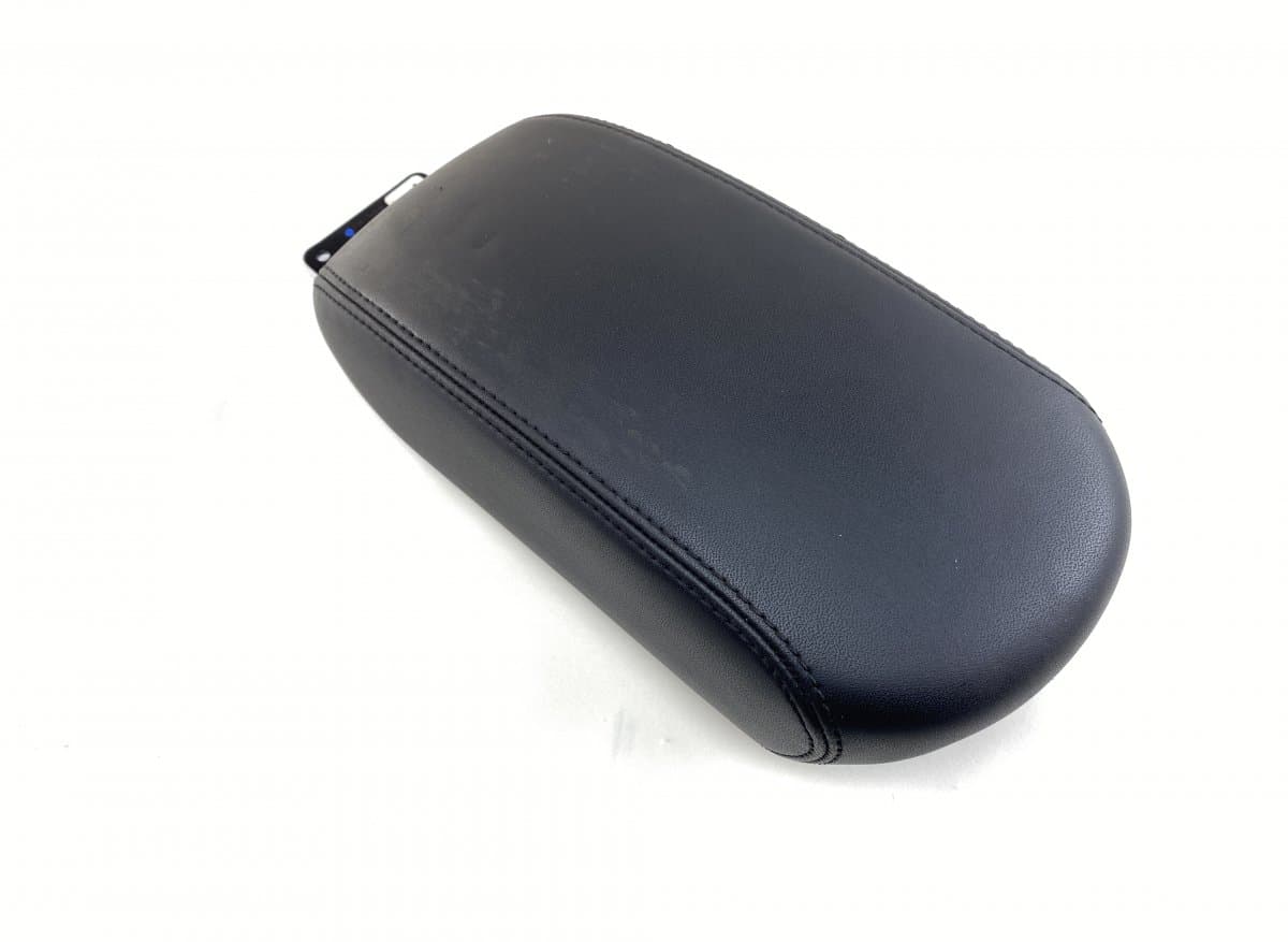 JEEP 7UG06U00AA Armrest cover front JEEP AVENGER (J2) (2022-)