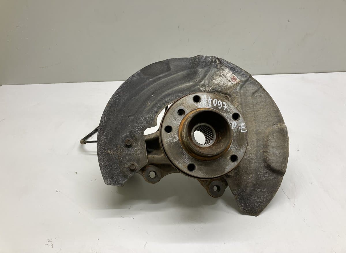 BMW 31216768996 6768996 Wheel bearing housing front right BMW 3 (E90, E91, E92, E93) (2005-2011)
